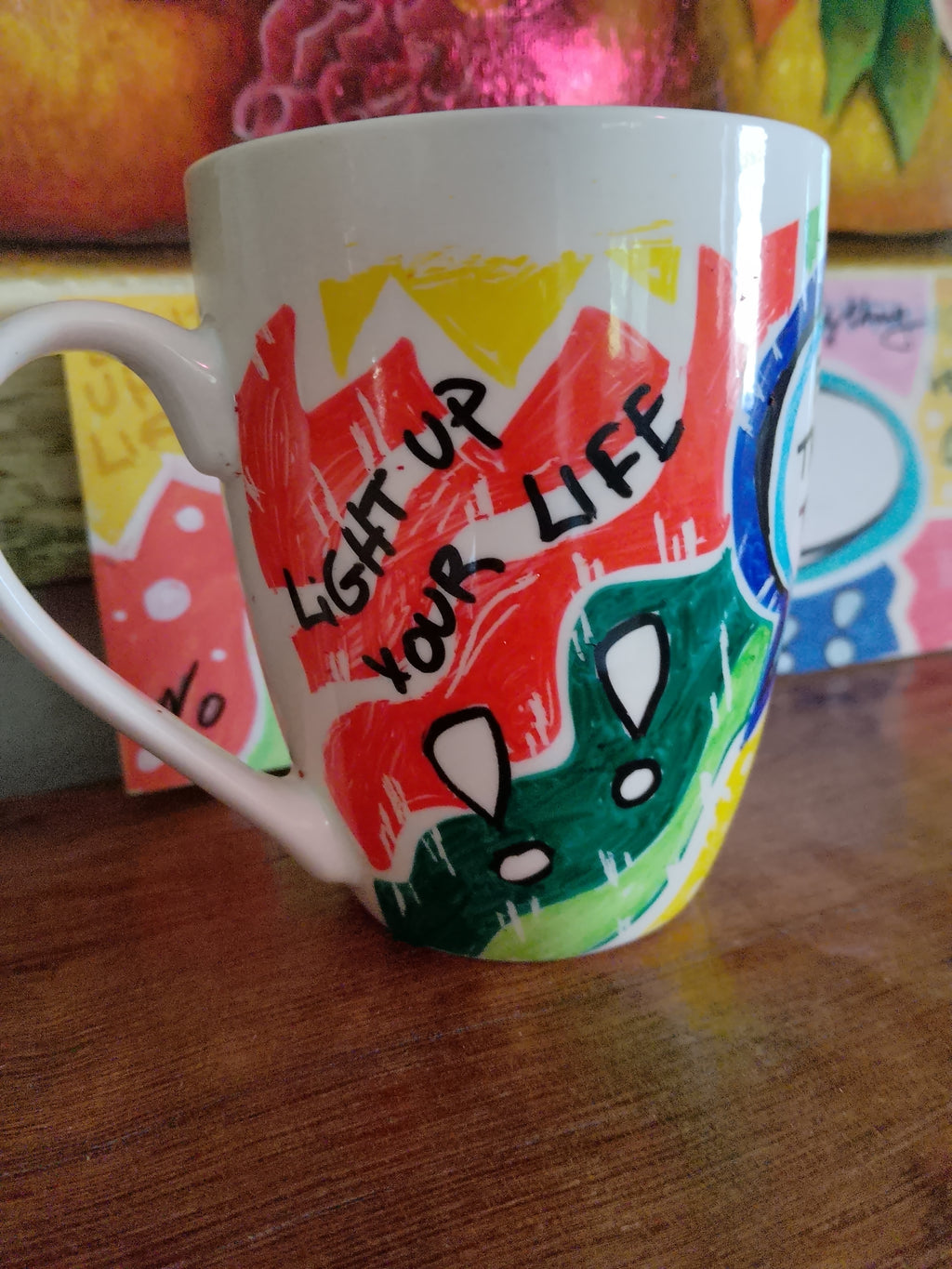 Hand-painted Mug And Wooden Pop Art Label