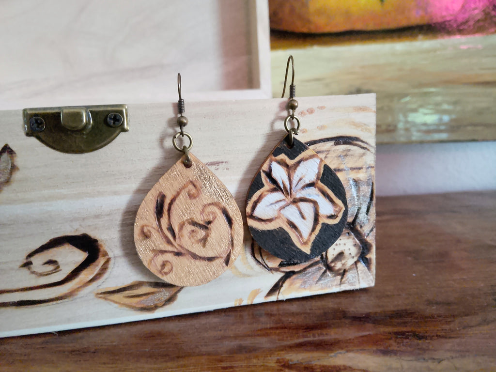 Wooden Box Pyrography Art And Jewelleries