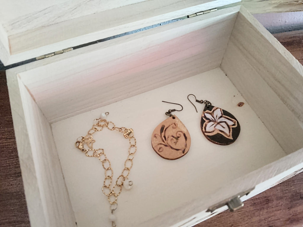 Wooden Box Pyrography Art And Jewelleries