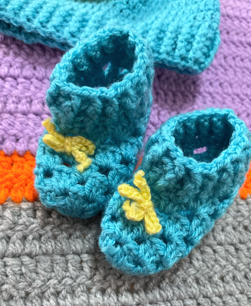 Handmade Knitted Baby Set Cap And Booties